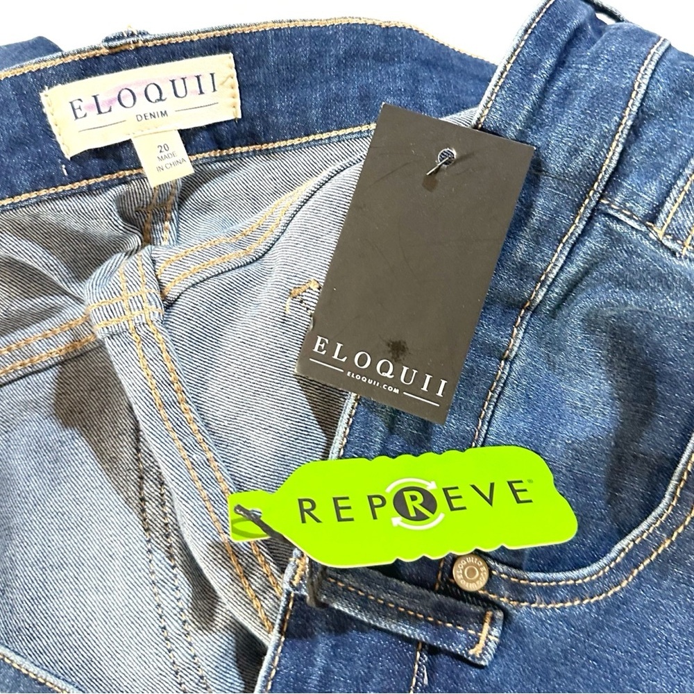 Eloquii Classic Blue Classic Fit Bell Bottom Flare Leg Jeans Plus Size 20 NEW - Picture 2 of 16